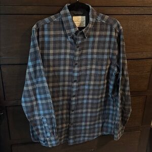 Weatherproof Vintage Blue and Gray Checkered Shirt